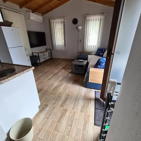 Eva's Tiny Homes